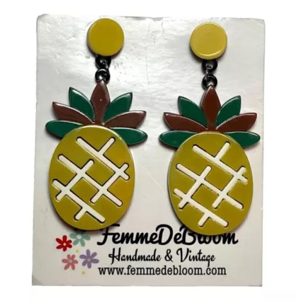 Femme De Bloom Pineapple Dangle Earrings 2” Tropical Pineapples Jewelry NWT